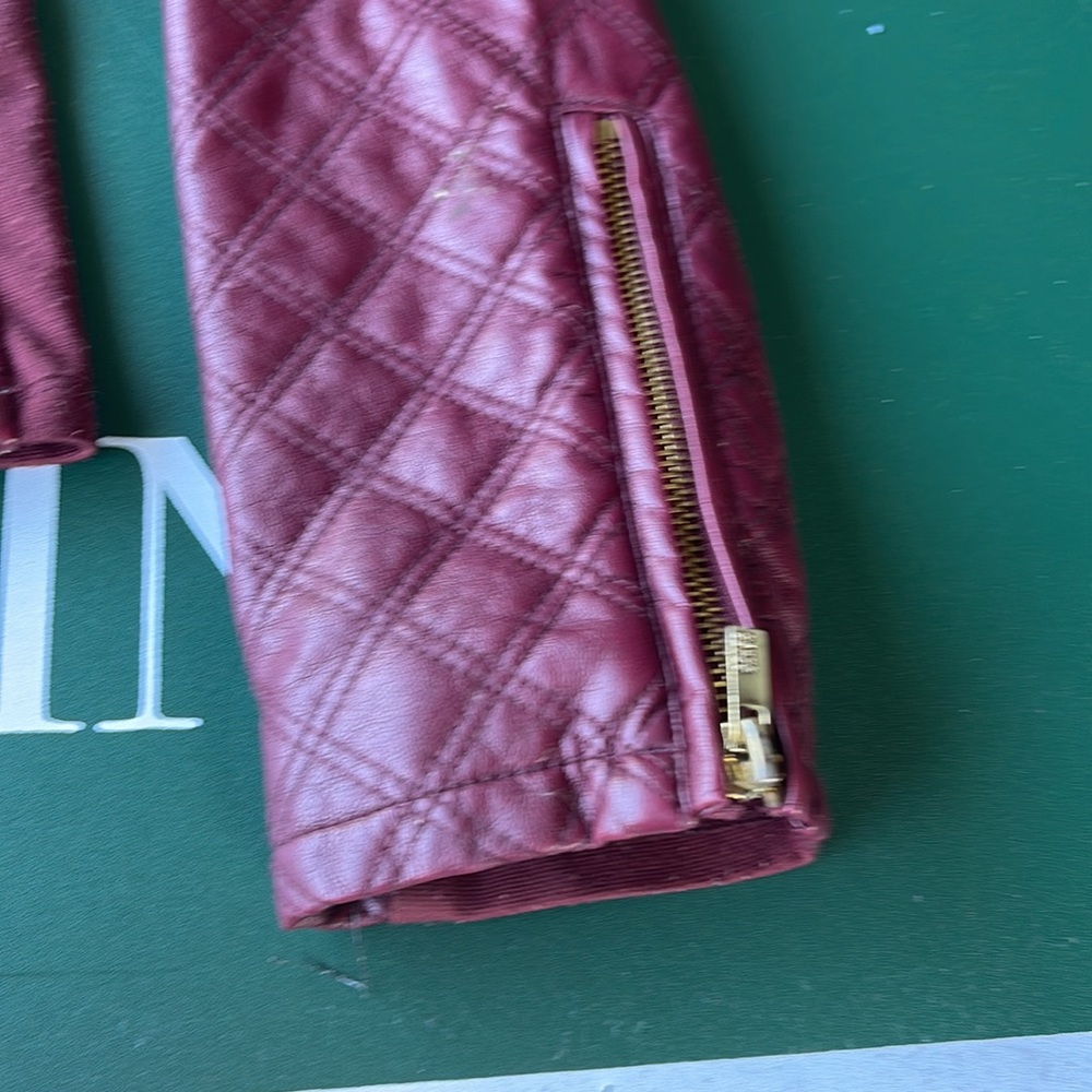 Leather jacket - Picture 2 of 4